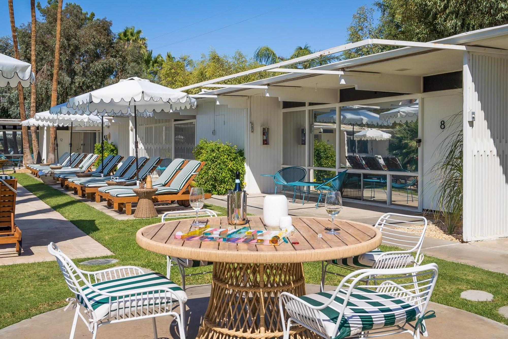 Monkey Tree Hotel By Avantstay Stylish Hotel In Palm Springs W Pool Buitenkant foto